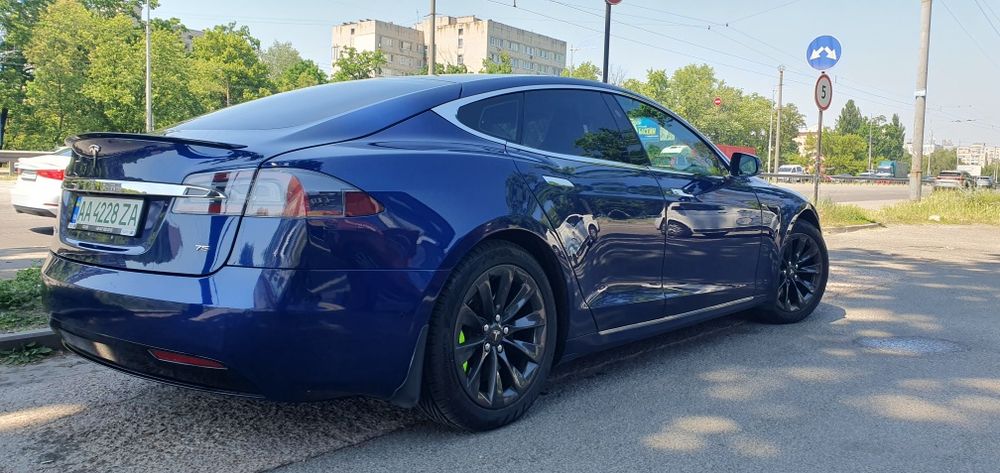 Продається Tesla model s