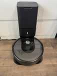 iRobot i7 + stacja Clean Base - kpl sprawny