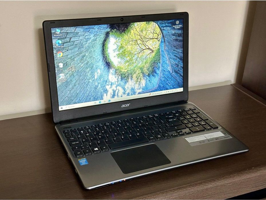 Laptop Acer Aspire E1 i5 SSD 15.6"