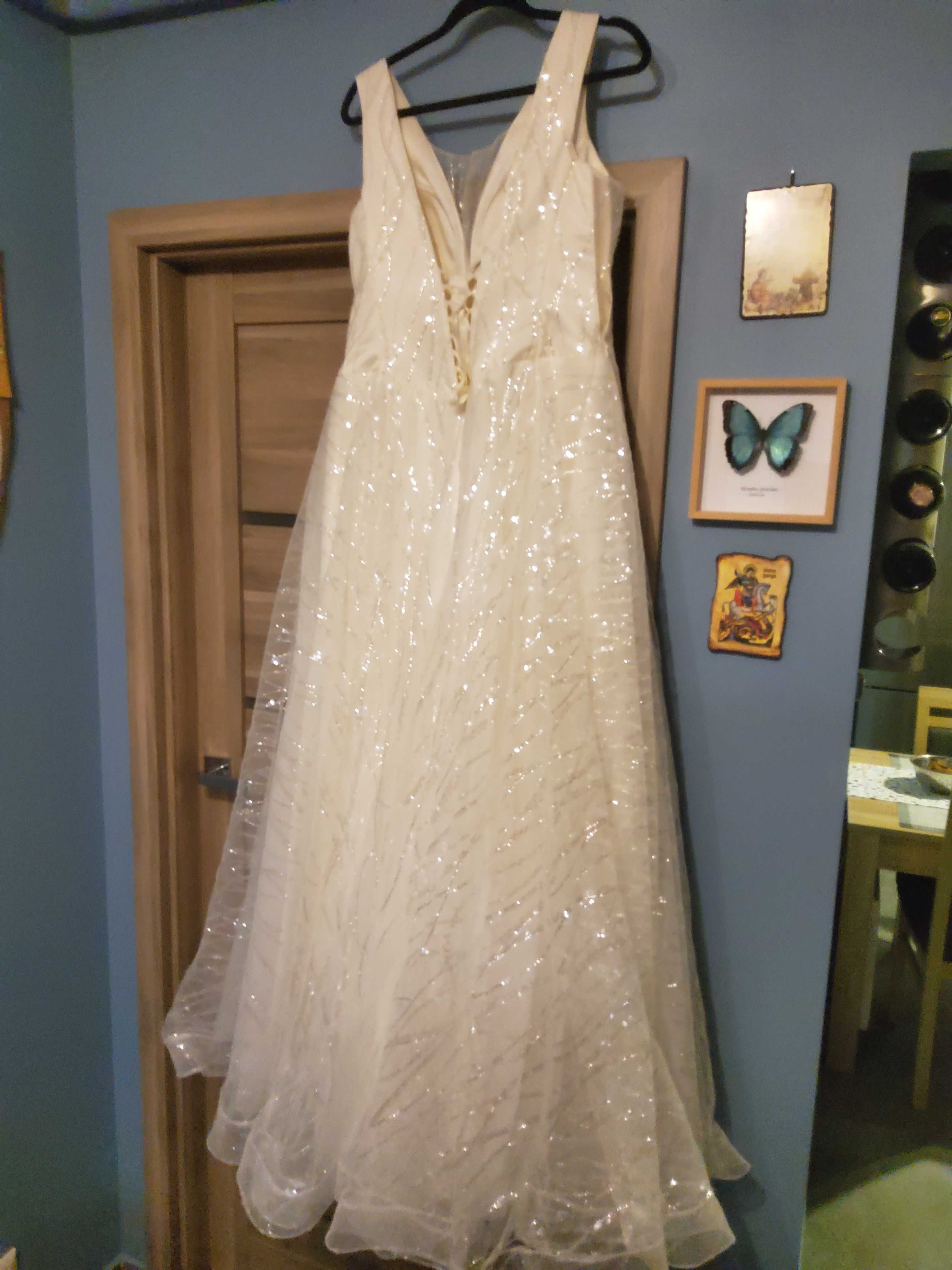 Sukienka ślubna rozmiar 44