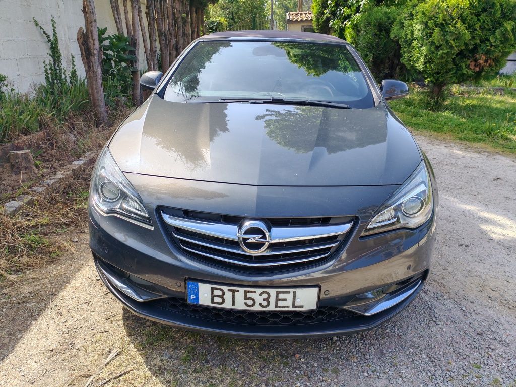 Opel Cascada Cabrio