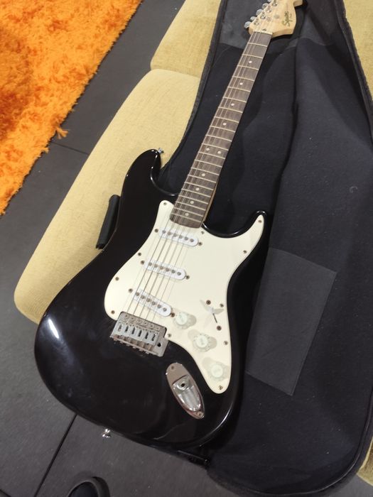 Guitarra elétrica Fender