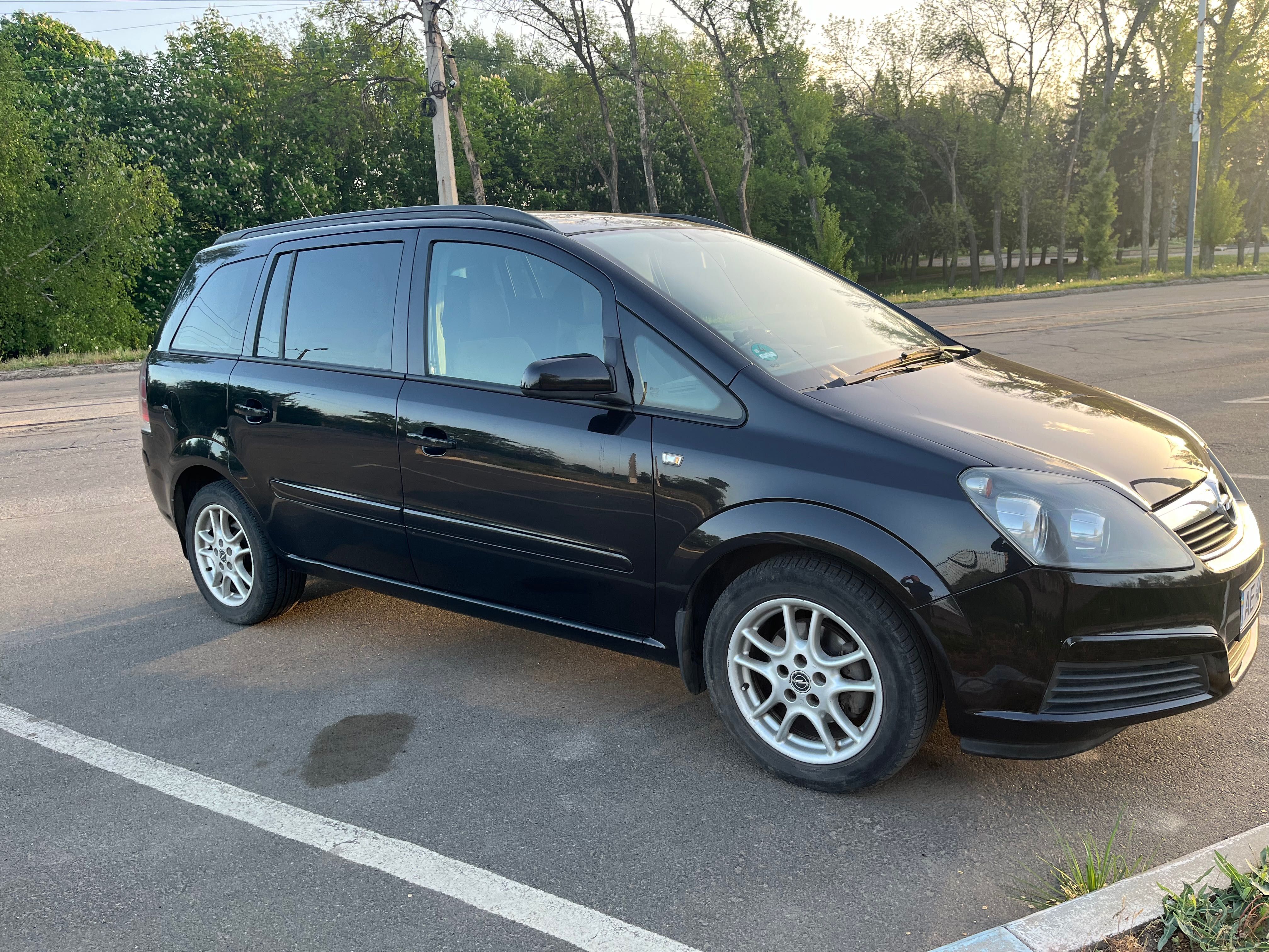 Opel  Zafira  B  1.8