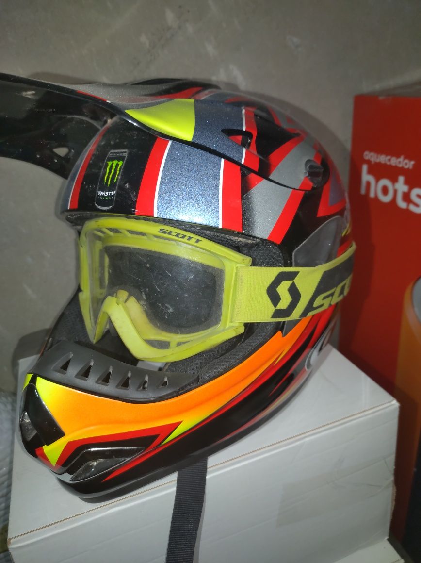 Vendo capacete CMS + óculos Scott