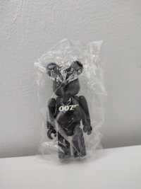 Bearbrick Series 44 Artist James Bond 007 60th Anniversary 100%