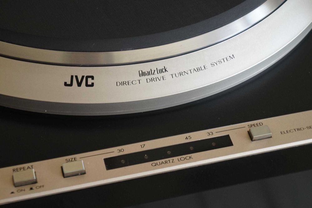Gramofon Fully Automatic JVC QL- Y3F