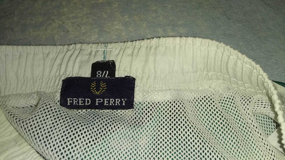 Kurtki, koszulki, spodenki, getry, buty piłkarskie