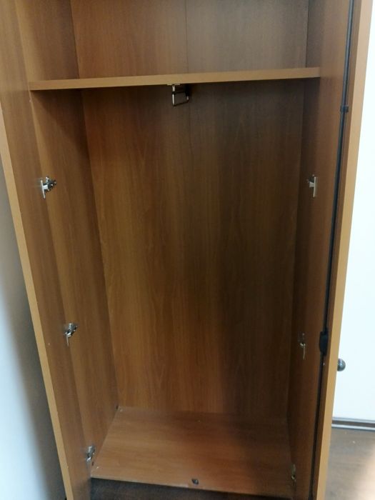 Шкаф розпашной на две двери