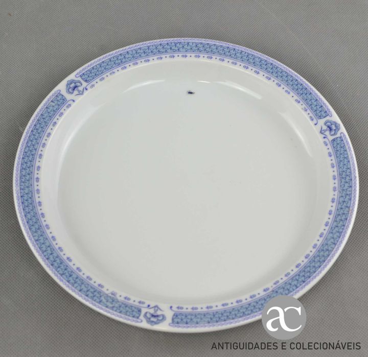 Conjunto de 3 pratos Porcelanas JDR