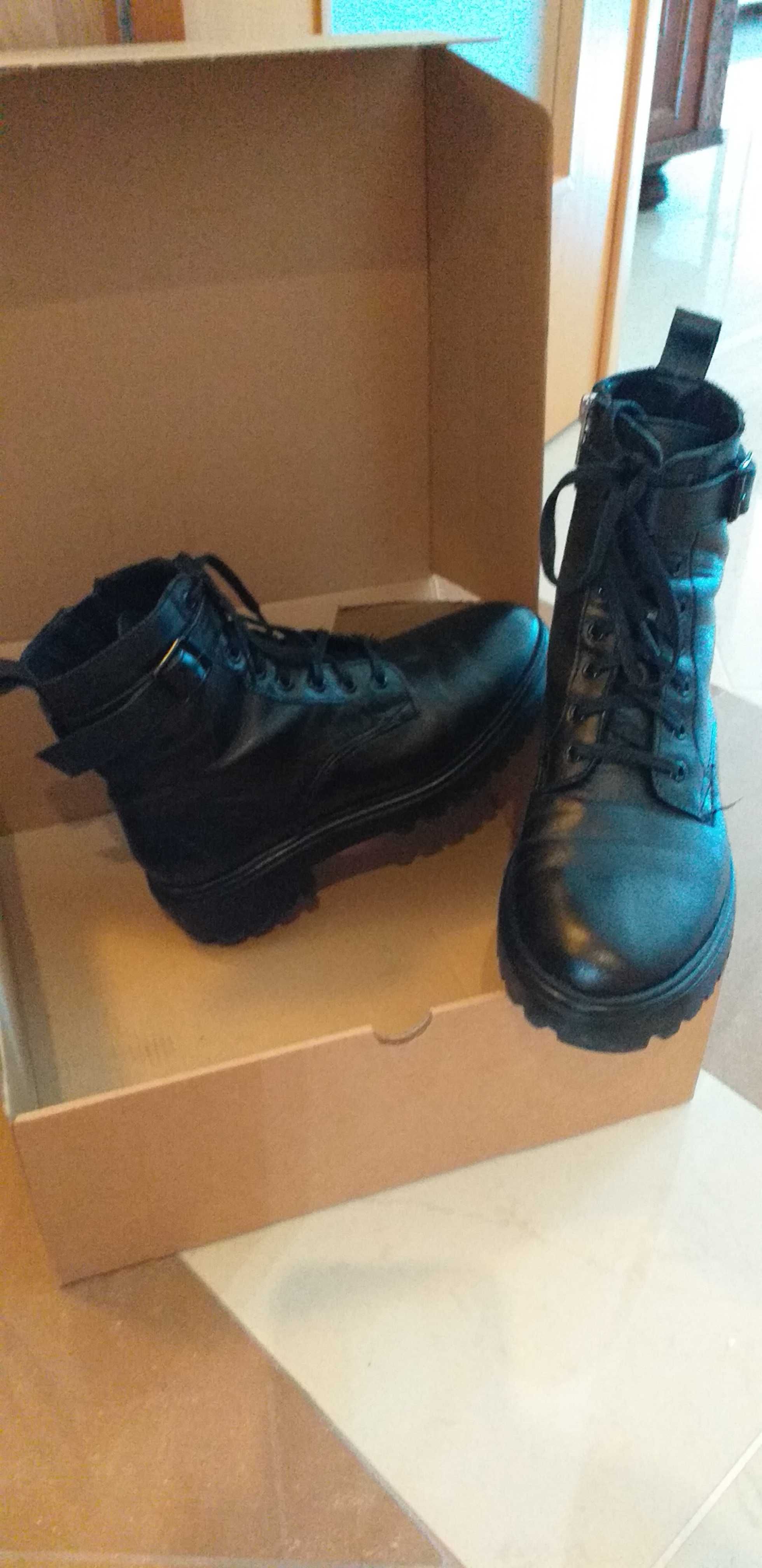 Botas cano curto