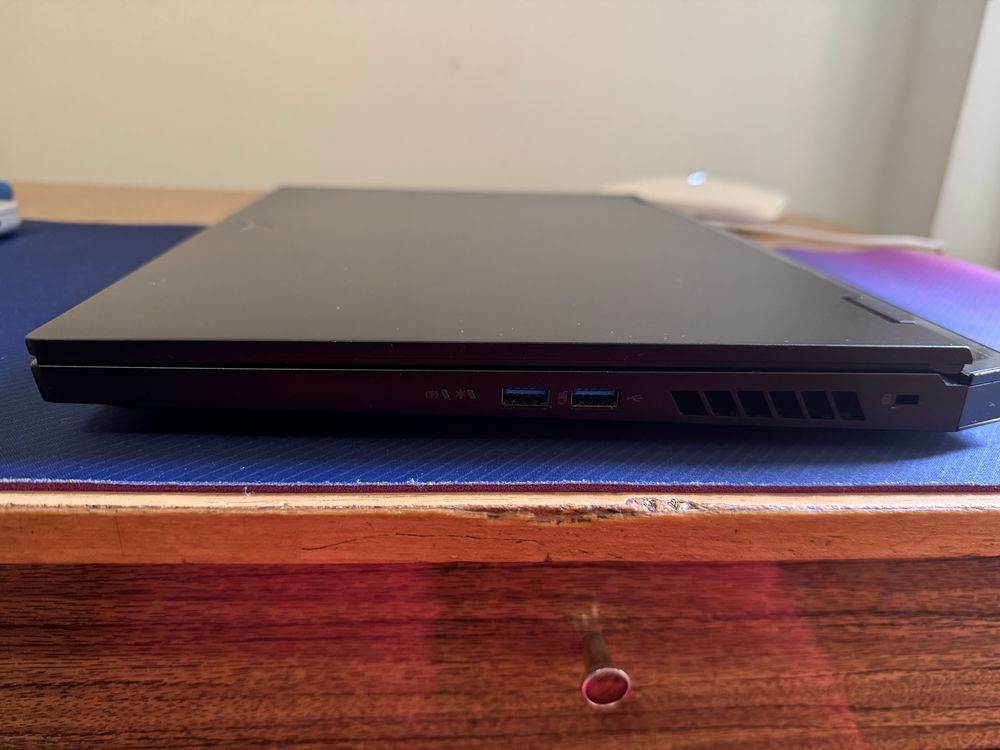 acer predator helios 16 ph16-71 240 hz