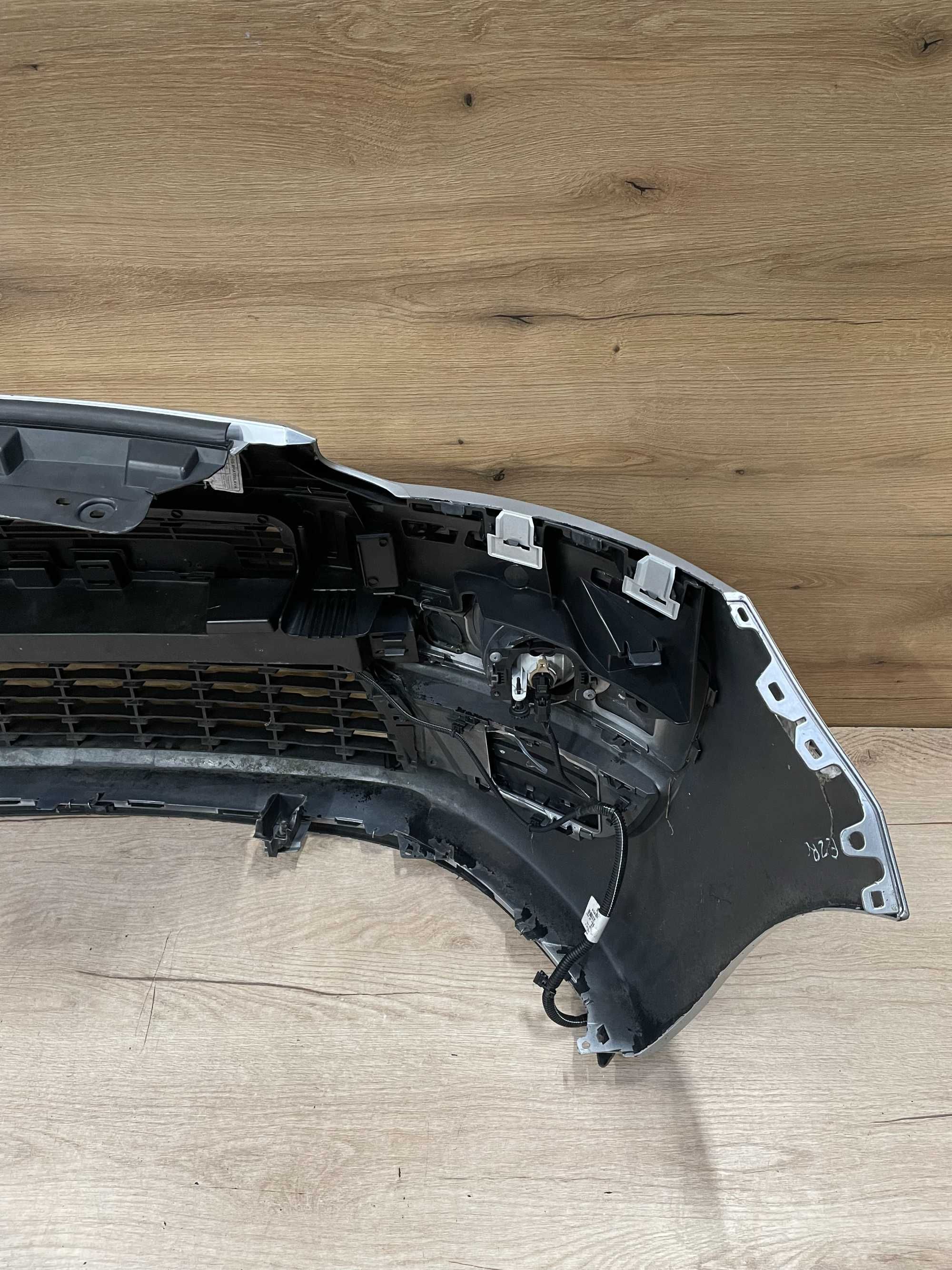 Zderzak przedni Citroen C3 Picasso kolor ezrc