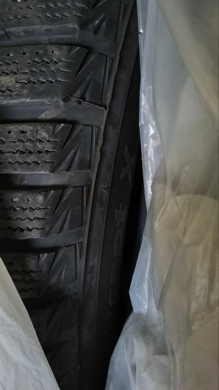 Резина зимняя 225/60 r17 Hankook Winter