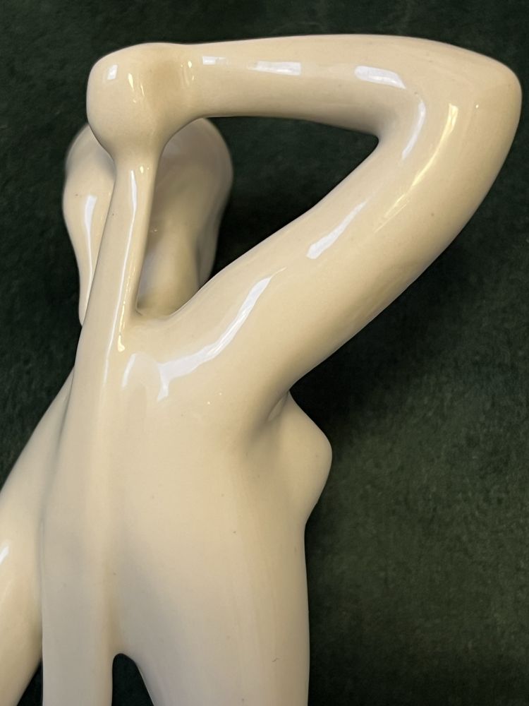 Figurka Drasche vintage akt naga kobieta z ręcznikem sygnowana porcela