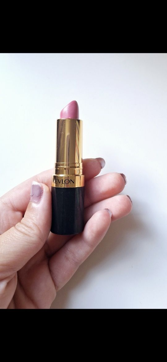 Batom rosa revlon