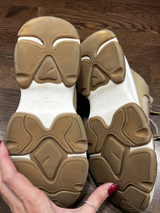 Кросівки massimo dutti, чоботи із замші clarks 42 р.