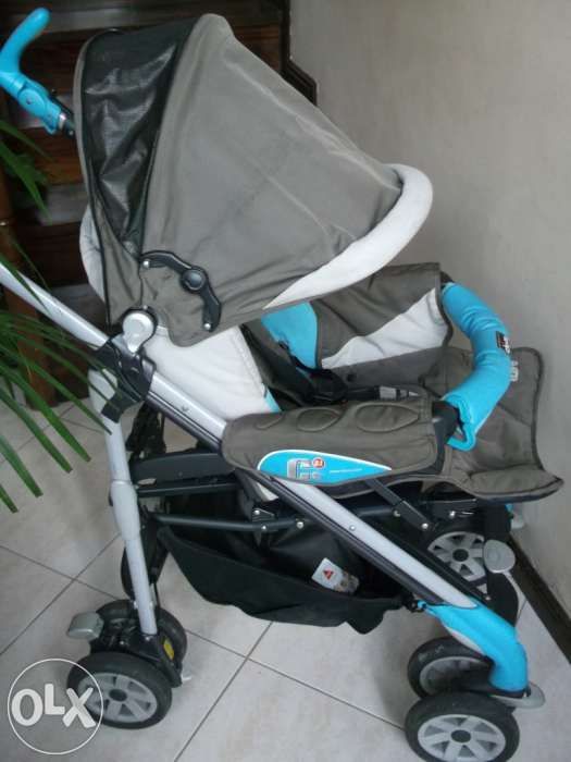 Carrinho bebé Chicco+ovo Chicco com base ISOFIX