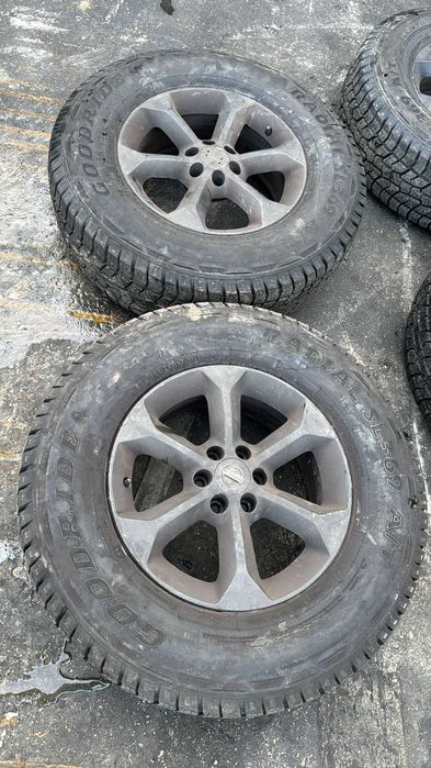 Pneus e Jantes 255-75-R17 nissan NAVARA