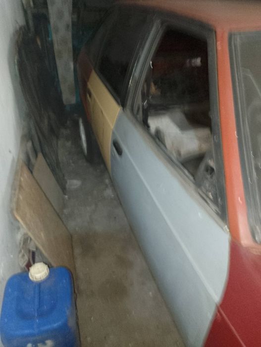 Кузов АЗЛК2141 с ходовой. Днище поварено и усилено под двигатель Ауди