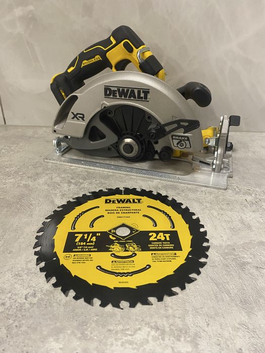 DeWALT DCS590 7 1/4 184мм безщіточна пила Made in Mexico