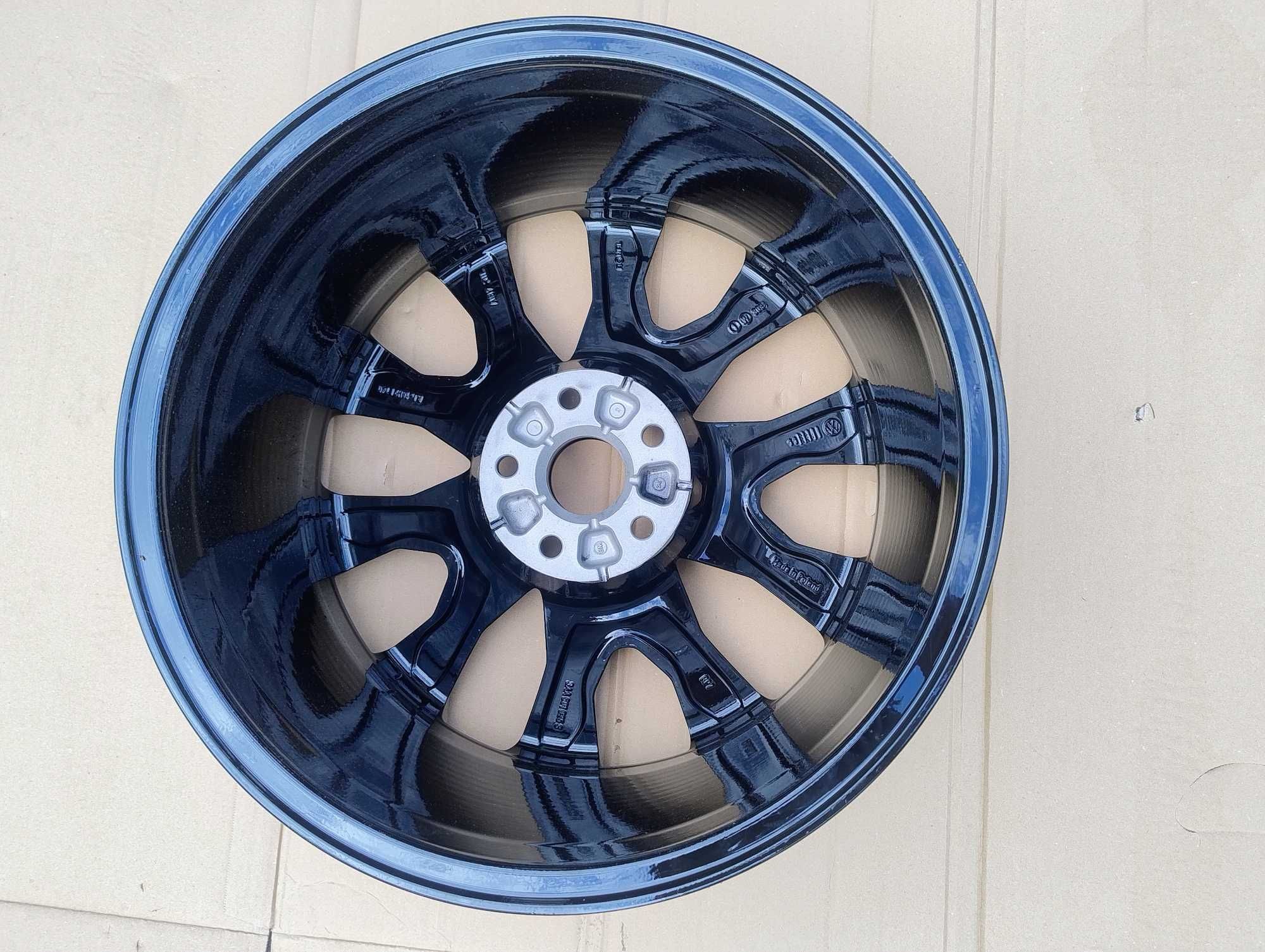 Orginalne alufelgi vw passat 18 cali