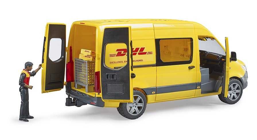 Фургон Bruder  Mercedes Sprinter DHL з водієм та аксесуарами (02671)