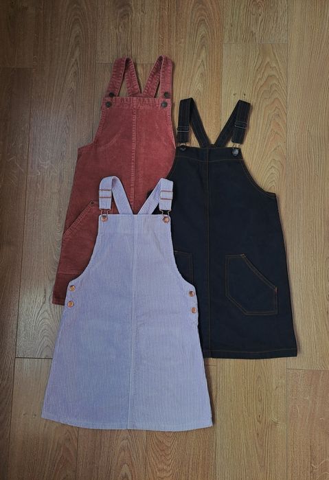 Теплый вельветовый черный джинсовый сарафан для девочки в школу