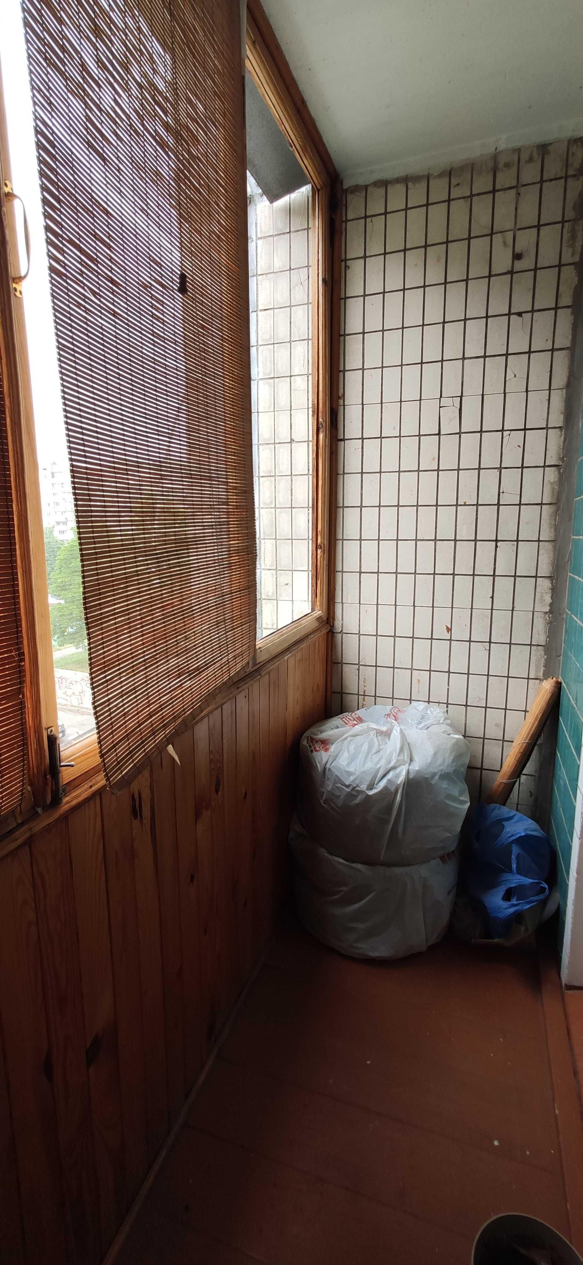 Продам 3-к. квартиру в Оболонському районі. Оболонський проспект 28в