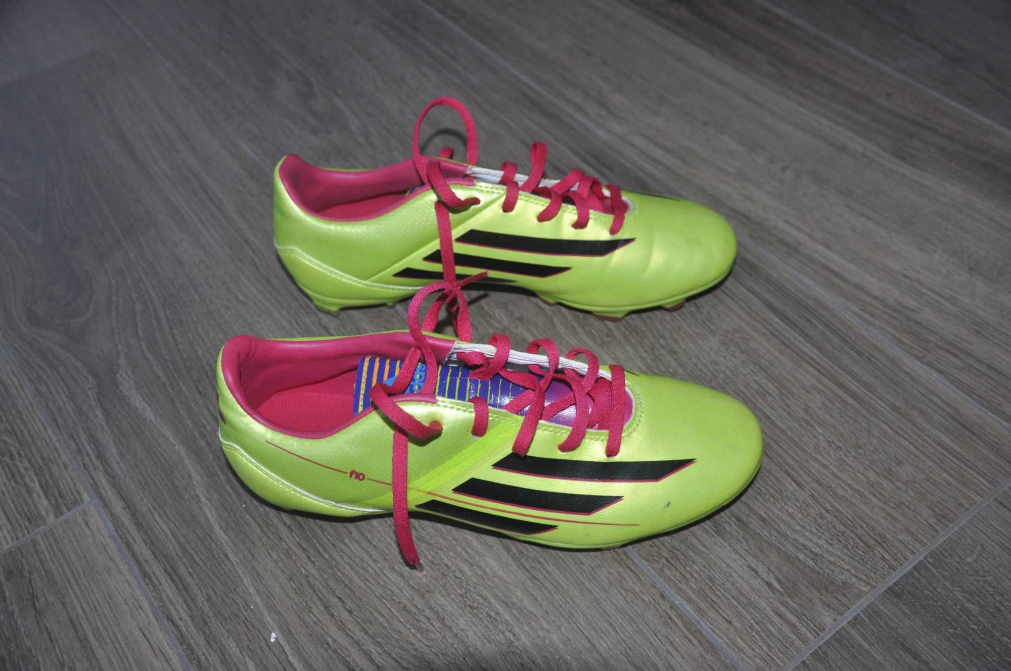 Korki Piłkarskie ADIDAS F10 TRX FG Soccer Boots