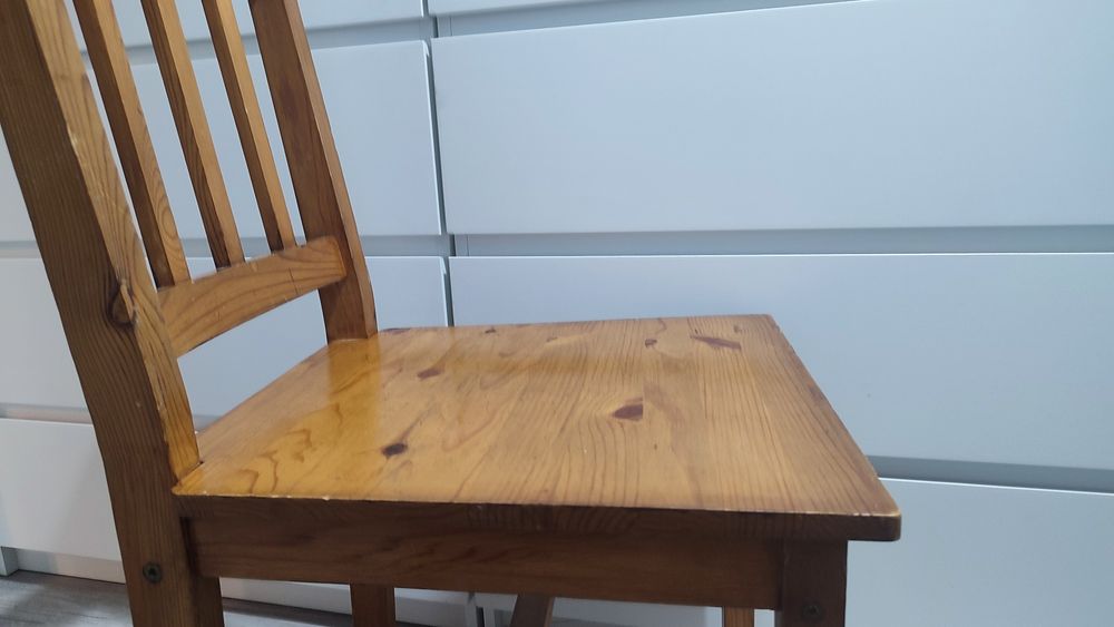 Krzesła  drewniane 4szt