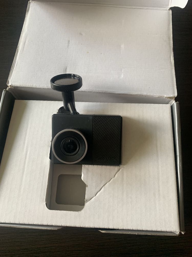 Kamera samochodowa rejestratorGarmin dash Cam 45