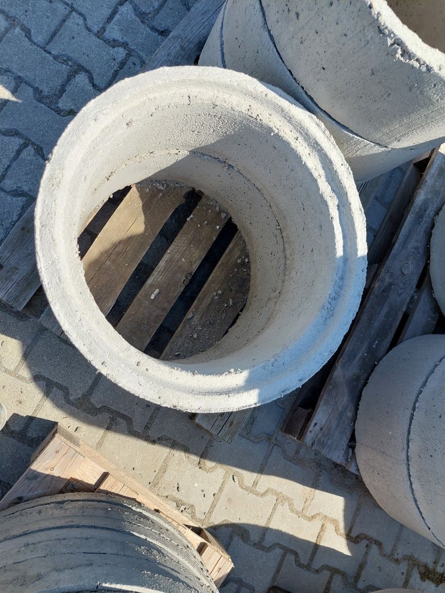 Kręgi fi 500 wysokość 25 cm ,krąg betonowy,  kominek szambo , pierście