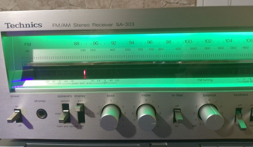 Technics SA-303 Receiver Amplificador vintage