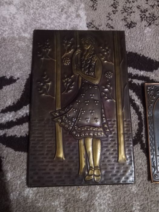 Продам дві чеканки