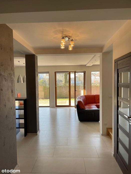 Przestronny dom do wynajęcia przy Strefie Ekonomicznej