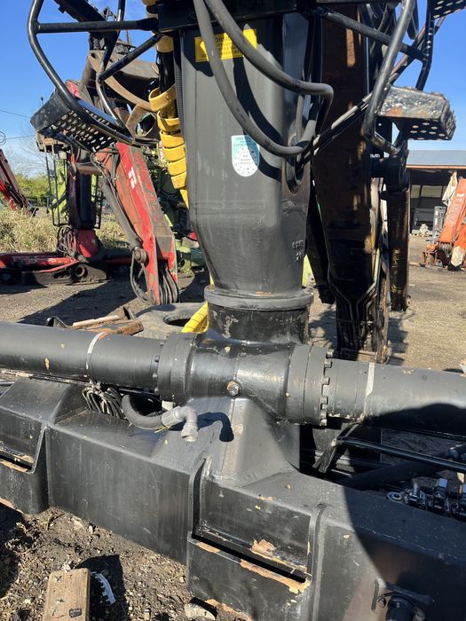 Лісовий кран маніпулятор Loglift 105z грейфер   Epsilon Penz Jonsered