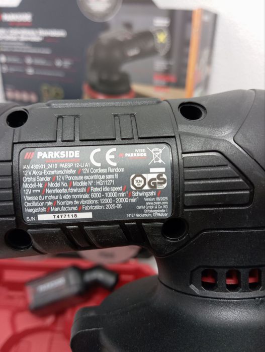 центриком Parkside PAESP 12-Li A1, орбітальна  шліфмашинка парксайд