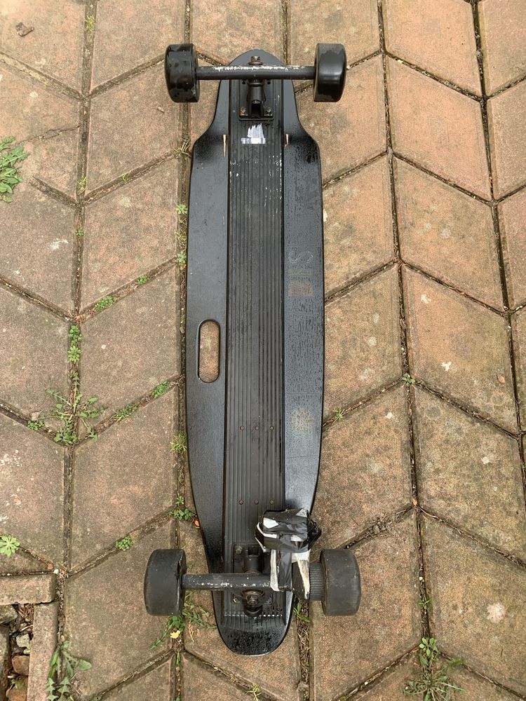 Longboard elektryczny manta uszkodzona