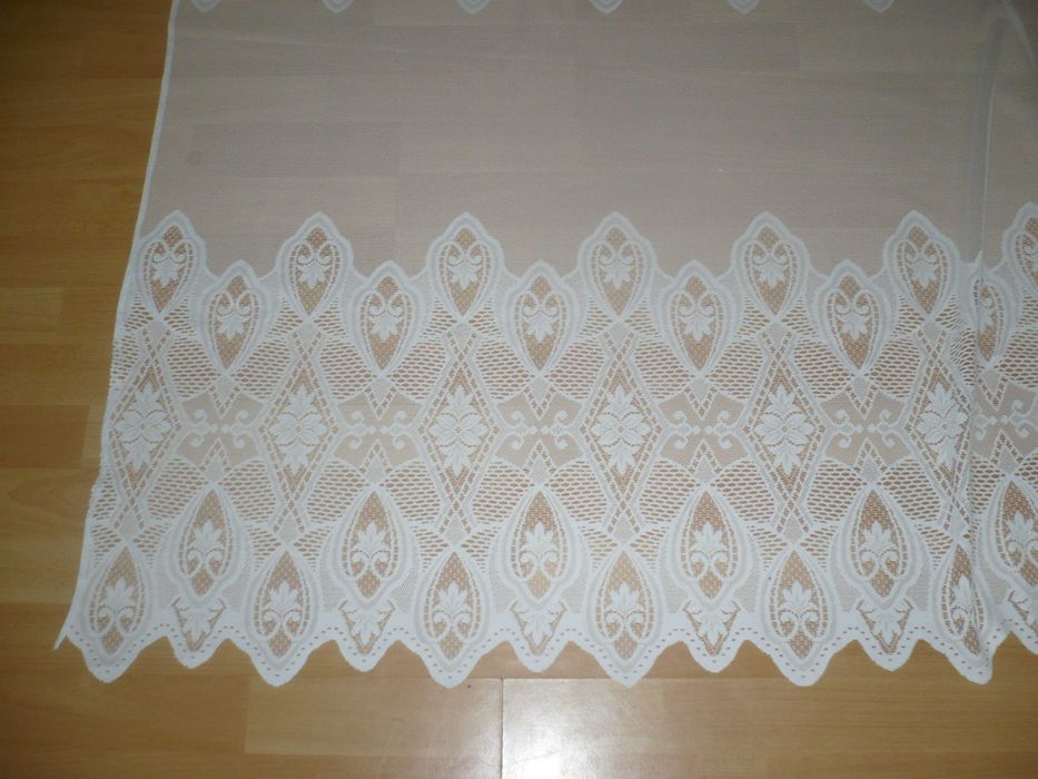 Gotowa firana na taśmie marszczącej wysokość 128 cm, szerokość 308 cm