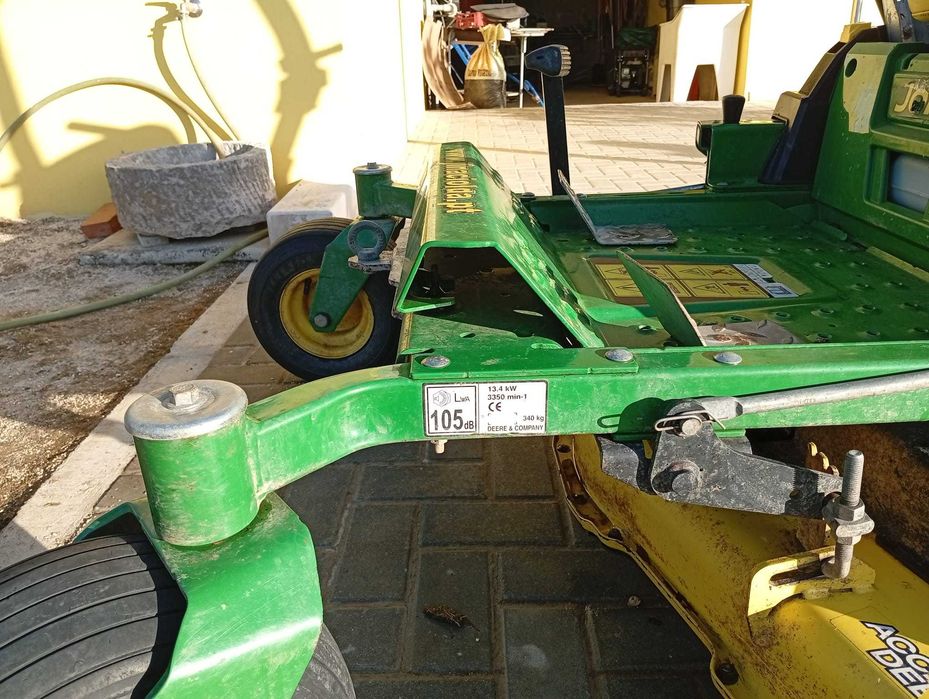 Trator Corta Relva John Deere Z515E ZTrak