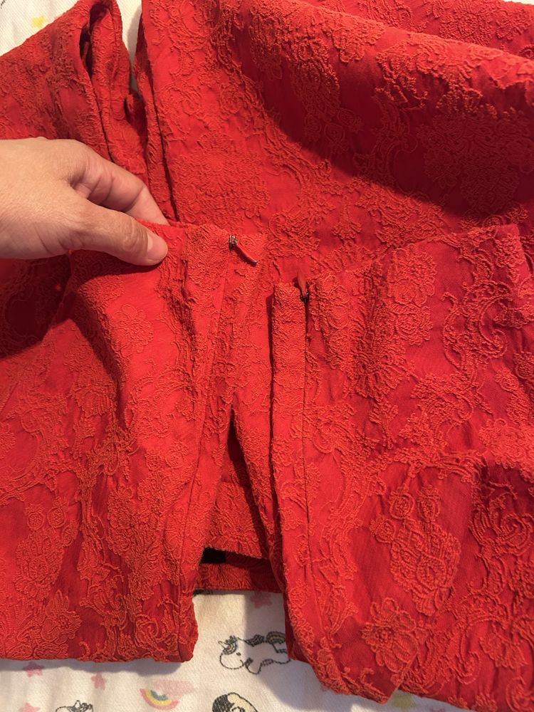 Calça zara vermelha M