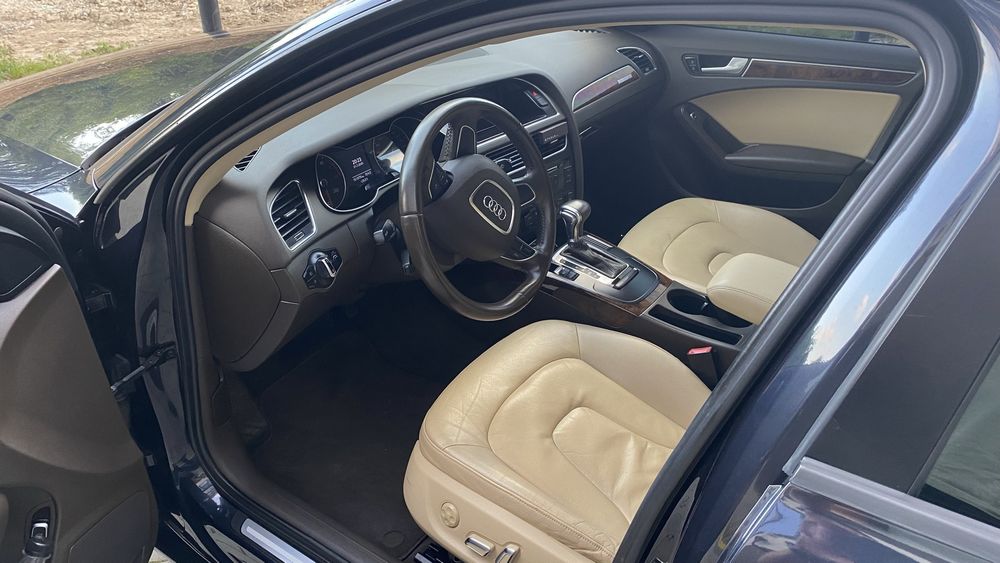 Продається  Audi  A4