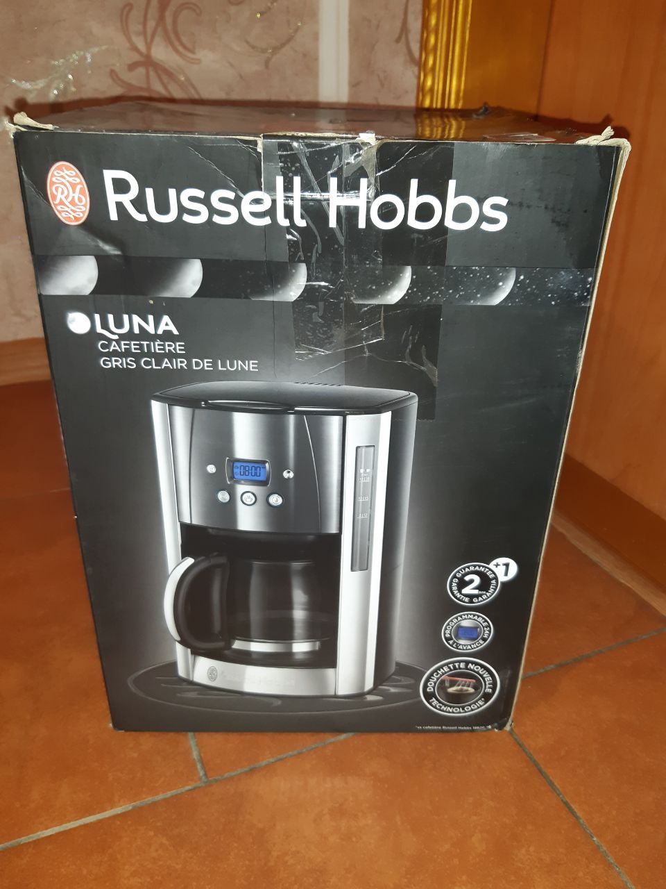 Кофеварка электрическая Russell Hobbs 23241-56