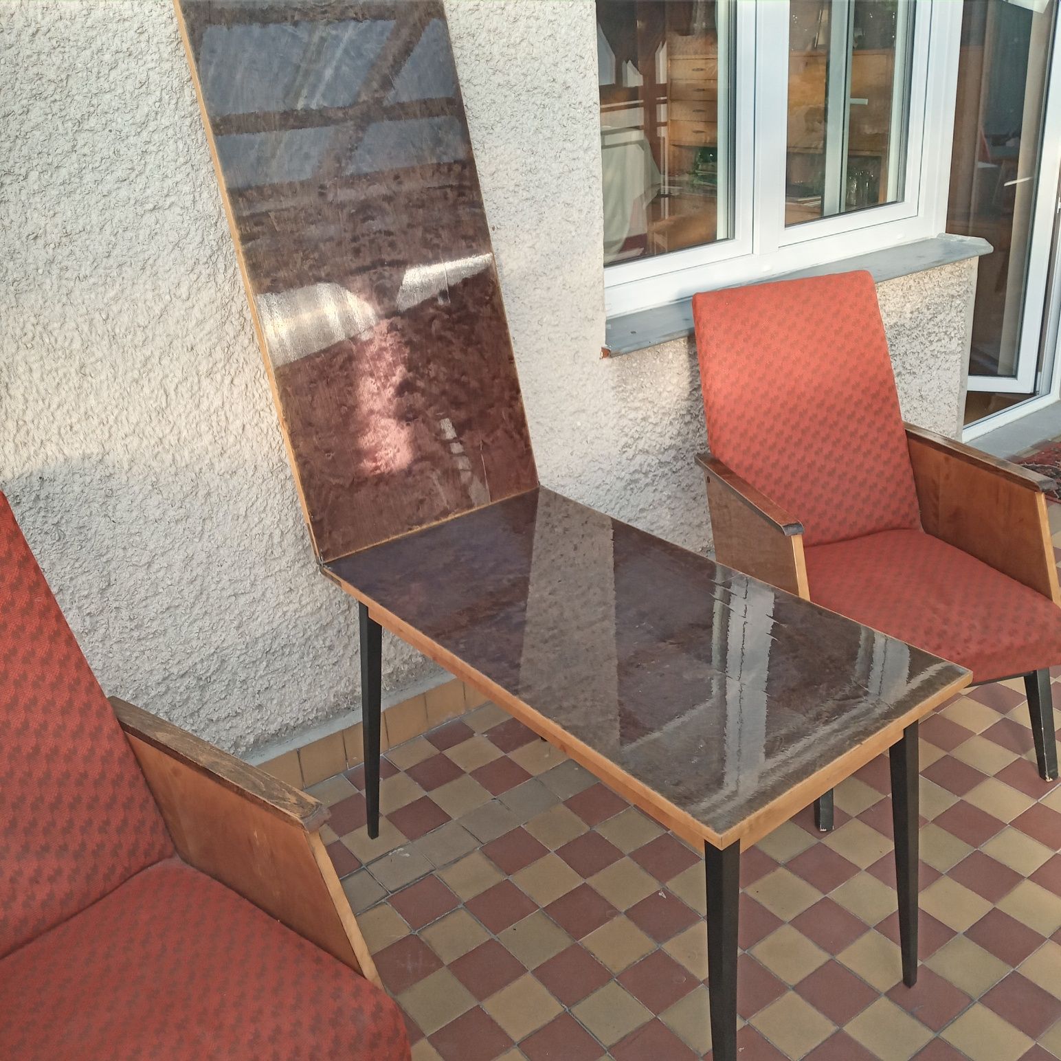 Komplet wypoczynkowy w stylu retro