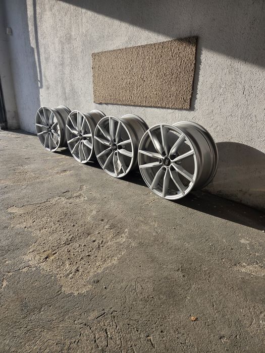 Nowe Felgi Aluminiowe Brobet 17" 5x112 Otwór centrujący 66.6