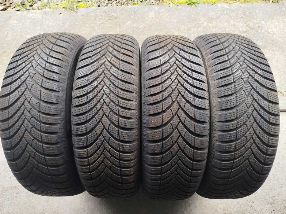 215/70R16 semperit speed grip 5 zimowe jak nowe 4x8,5mm 2021 rok