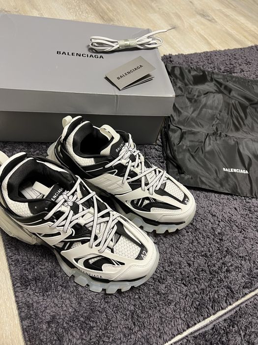 Balenciaga track 1 clear sole 2 3
