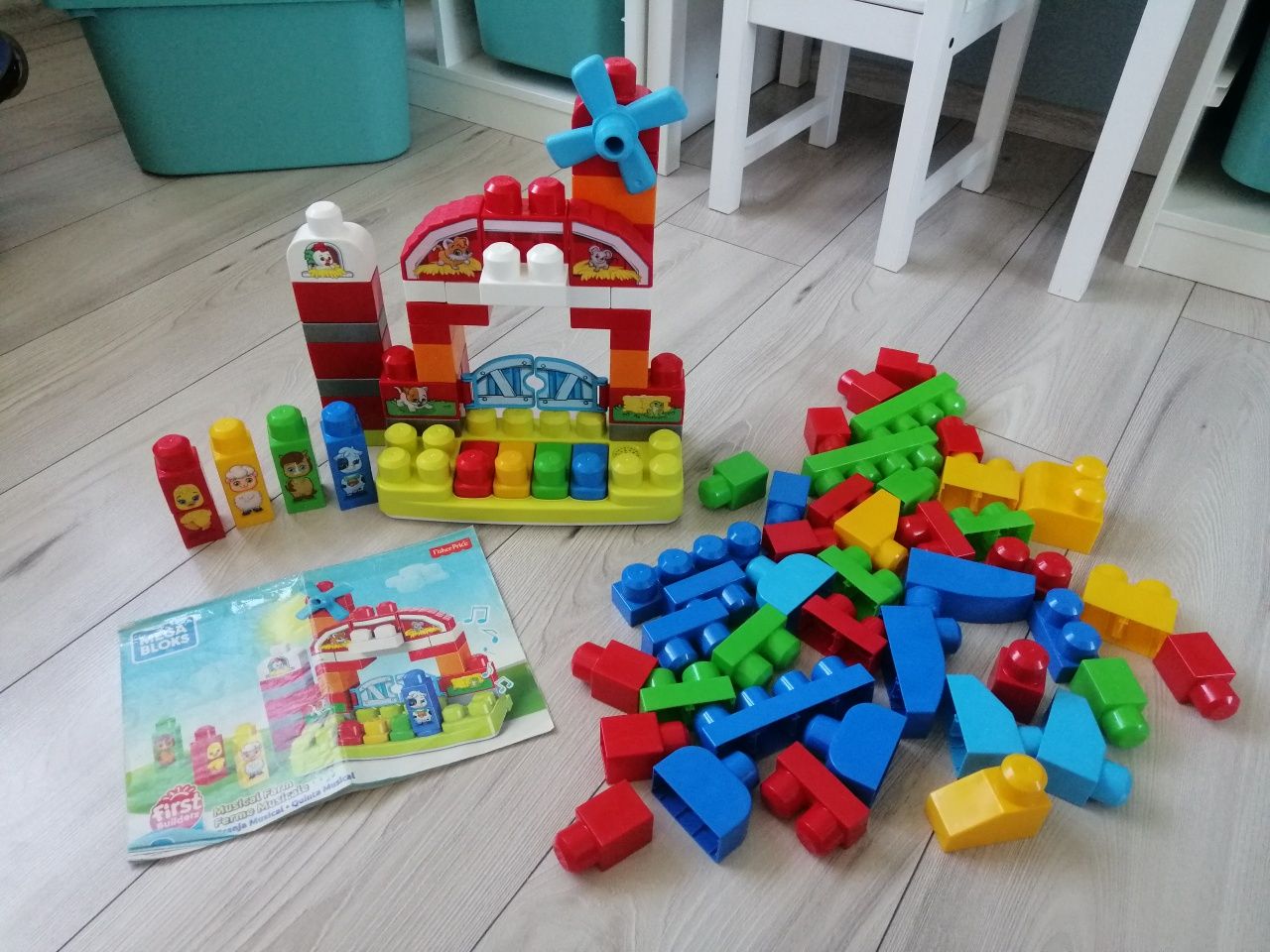 Klocki megabloks 86 szt. + pianonko - Zestaw: muzyczna farma + drugi z