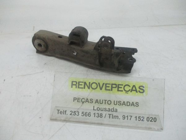 Braço de suspensão frente esquerdo TOYOTA HiAce IV (LXH1_, RZH1_, LH1_