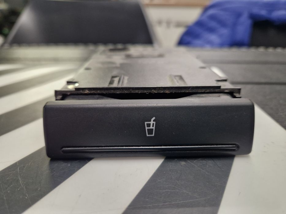 Cupholder Uchwyt na Kubek Audi A6 c5 Lift